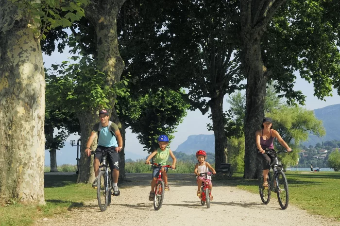 Un relais vélos en Savoie à Aix les bains
